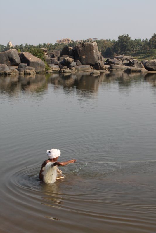 India 2010 - Hampi - Virupapur Gaddi - Swimming Lake